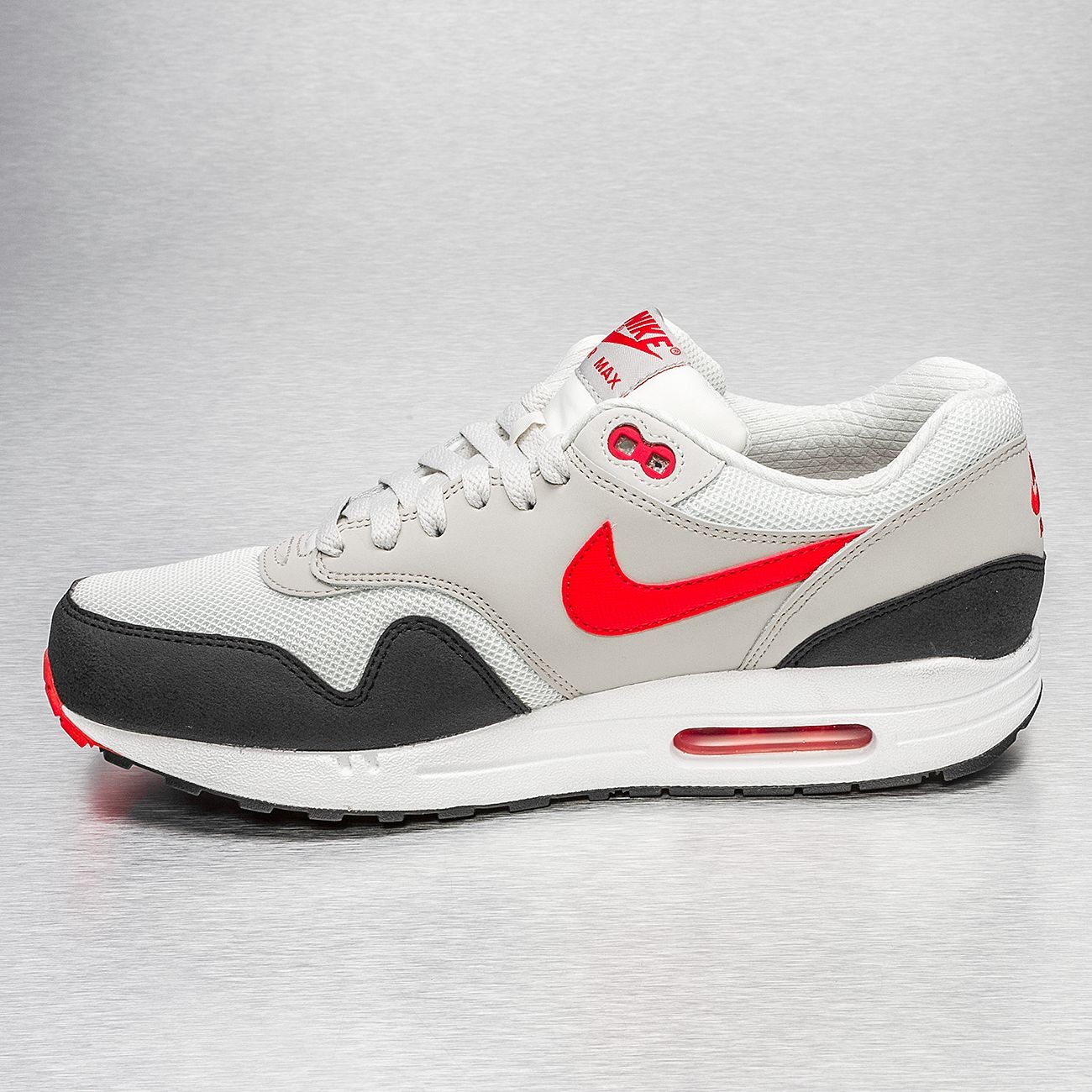 air max one rouge et noir